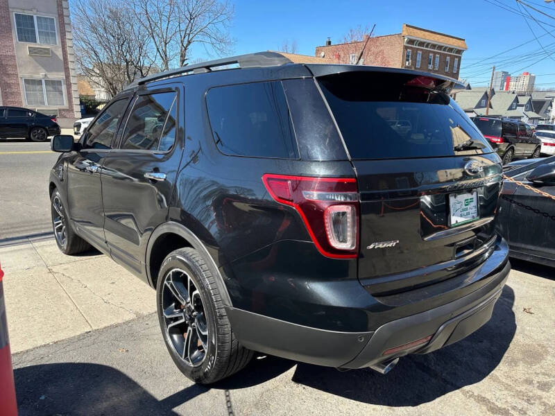 2014 Ford Explorer Sport