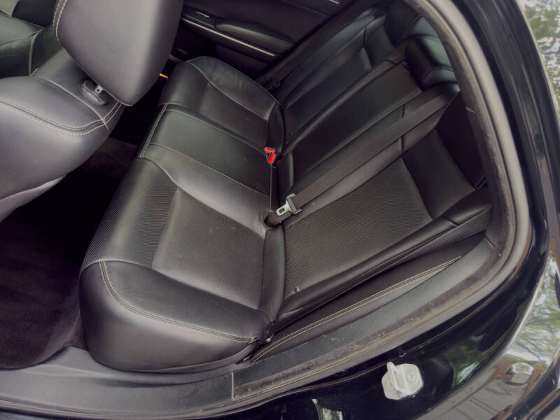 2019 Chrysler 300 S