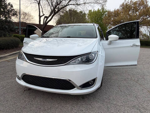 2020 Chrysler Pacifica Touring L