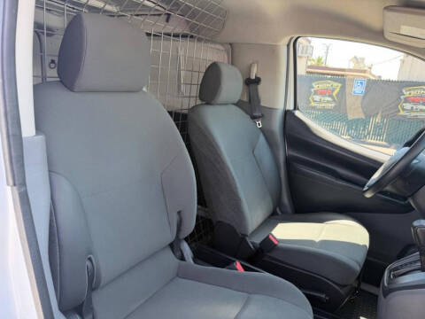 2020 Nissan NV200