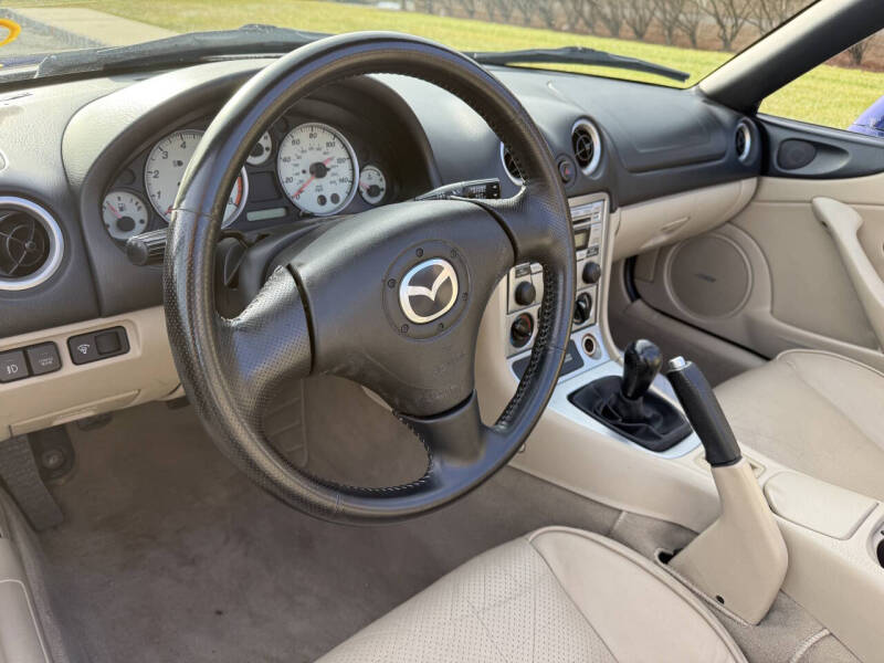 2004 Mazda MX-5 Miata LS