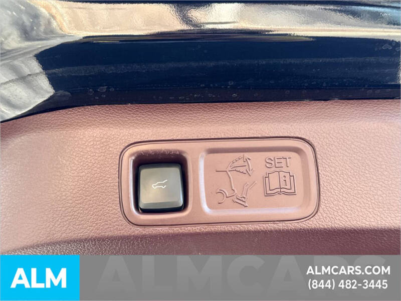 2021 Lincoln Navigator Black Label