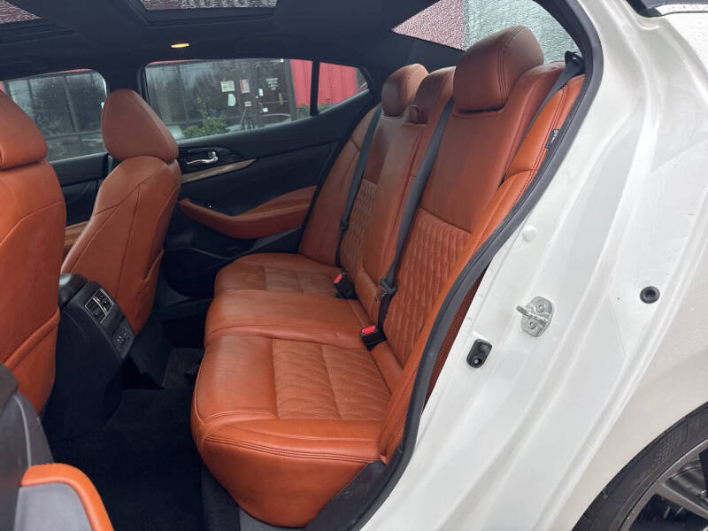 2020 Nissan Maxima Platinum