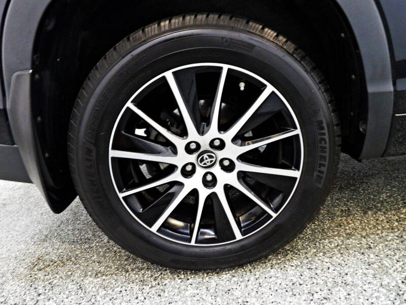 2017 Toyota Highlander SE