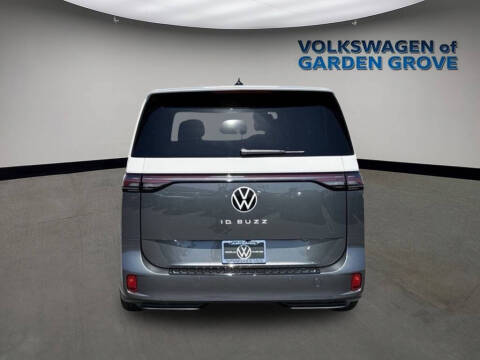 2025 Volkswagen ID. Buzz Pro S