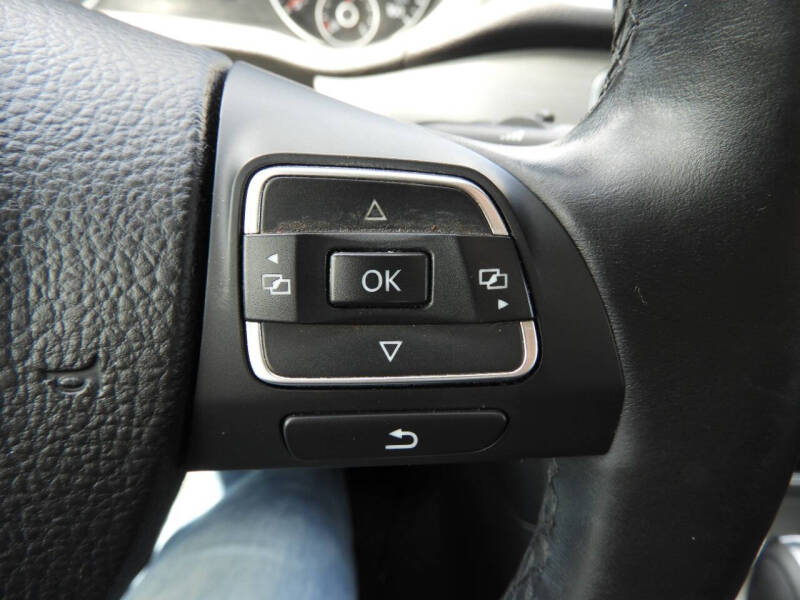 2015 Volkswagen Passat 1.8T SE