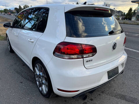 2014 Volkswagen GTI Wolfsburg Edition PZEV