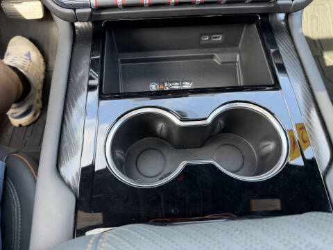 2025 GMC Yukon XL AT4