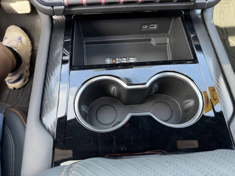 2025 GMC Yukon XL AT4