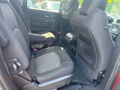 2017 Chevrolet Traverse LT