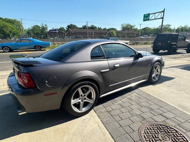 2003 Ford Mustang