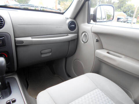 2005 Jeep Liberty Sport