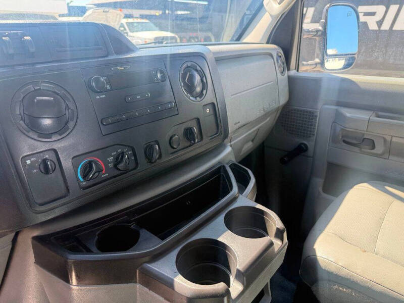 2014 Ford E-Series
