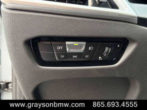 2025 BMW 3 Series 330i