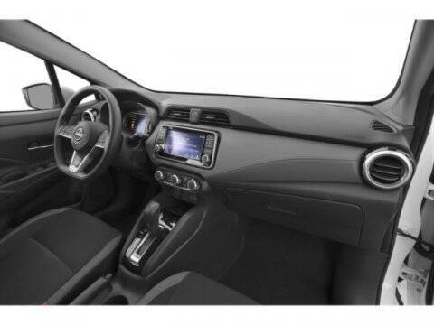 2023 Nissan Versa SV