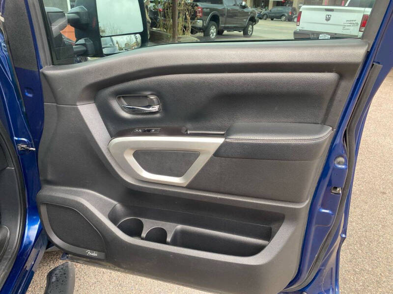 2019 Nissan Titan PRO-4X