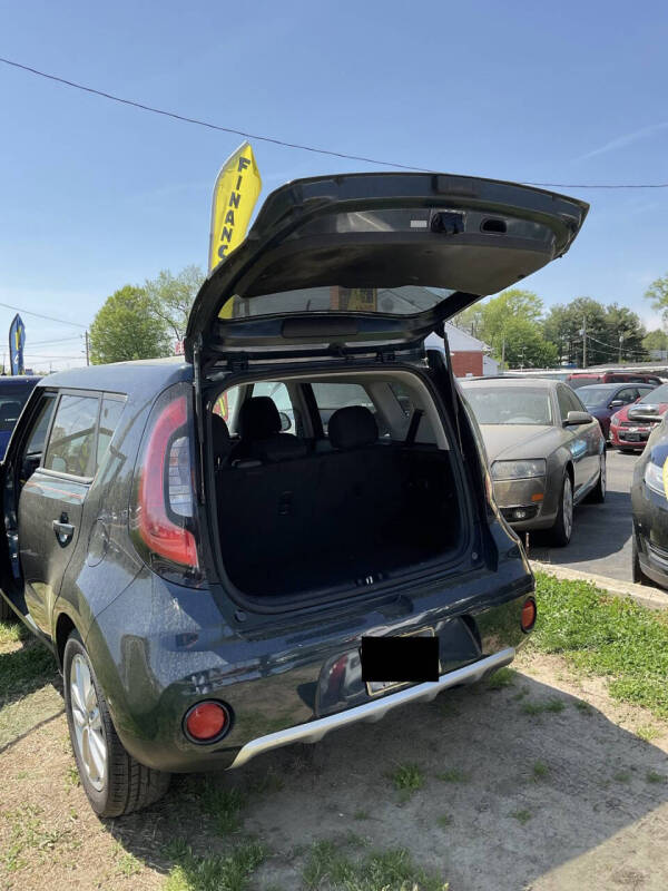 2018 Kia Soul +