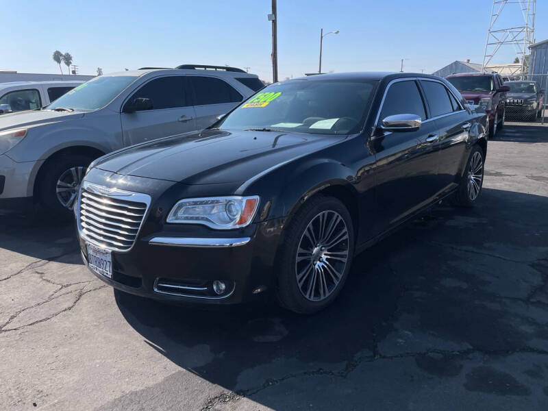 2014 Chrysler 300 for sale at Neri's Auto Sales in Sanger CA