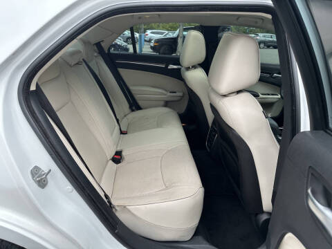 2016 Chrysler 300 C