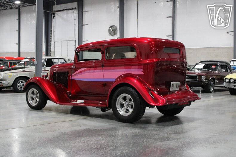 1933 Plymouth Sedan