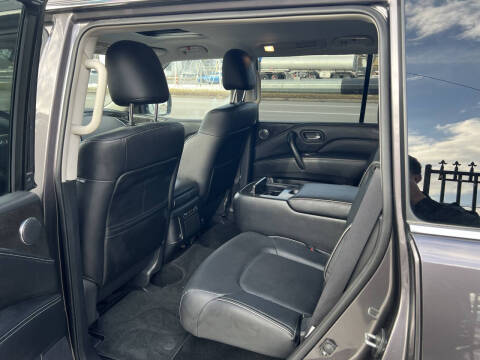 2024 Infiniti QX80 Luxe