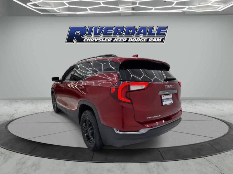 2023 GMC Terrain AT4