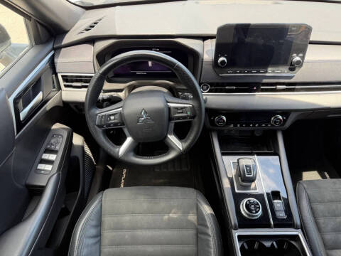 2023 Mitsubishi Outlander