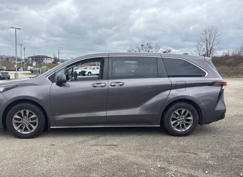 2021 Toyota Sienna XLE 7-Passenger