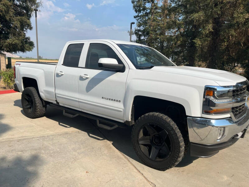 2017 Chevrolet Silverado 1500 for sale at Gold Rush Auto Wholesale in Sanger CA
