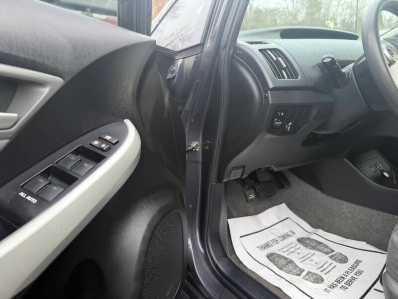 2012 Toyota Prius Two