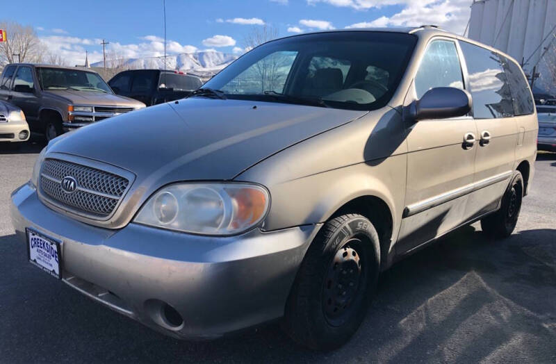 2005 Kia Sedona for sale at Creekside Auto Sales in Pocatello ID