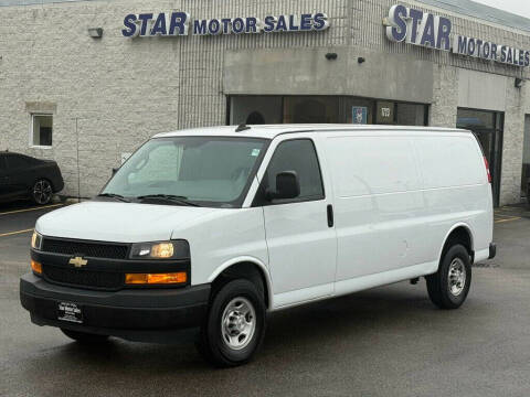 2022 Chevrolet Express 2500