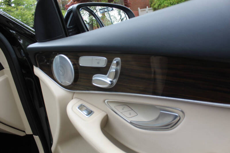 2019 Mercedes-Benz GLC GLC 300 4MATIC