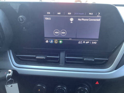 2025 Chevrolet Trax LS