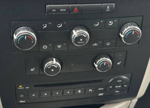 2011 Volkswagen Routan