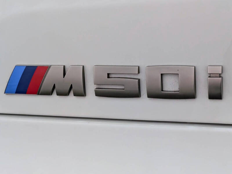 2022 BMW X5 M50i