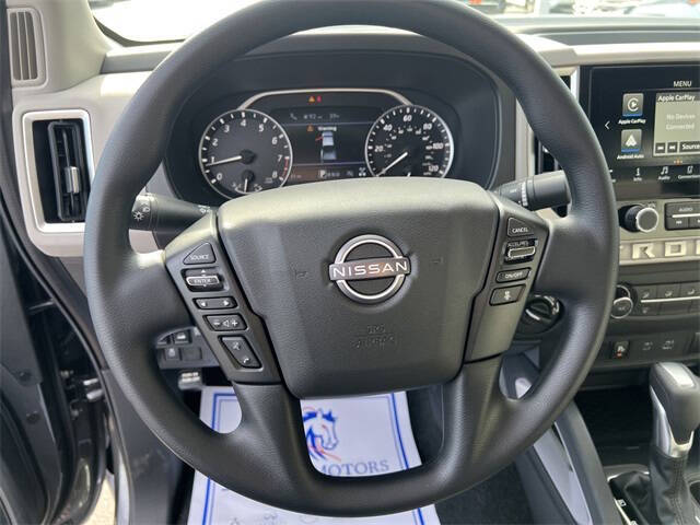 2025 Nissan Frontier SV