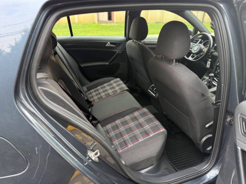 2018 Volkswagen Golf GTI S