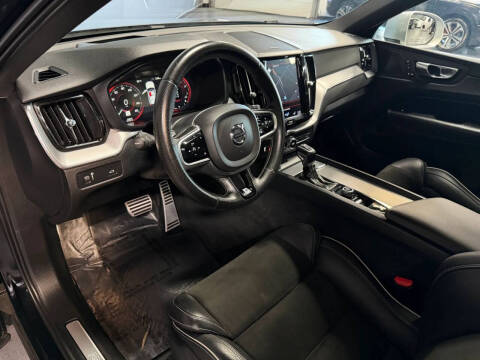 2019 Volvo XC60 T6 R-Design