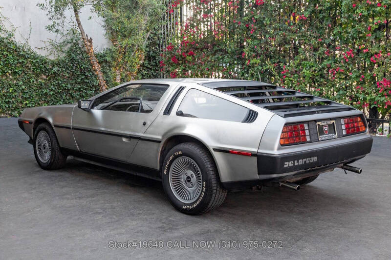 1981 DeLorean DMC-12