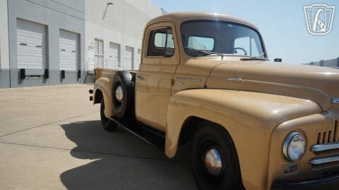 1951 International L 110