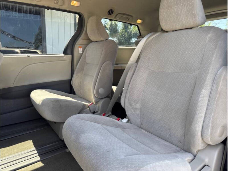 2016 Toyota Sienna