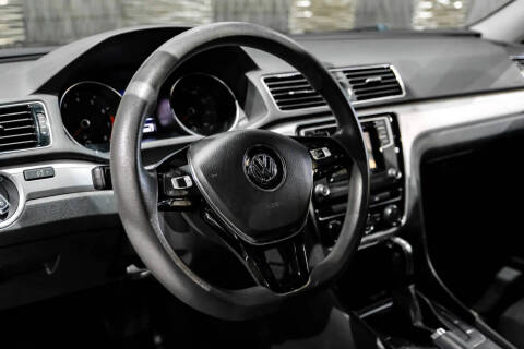 2017 Volkswagen Passat 1.8T S