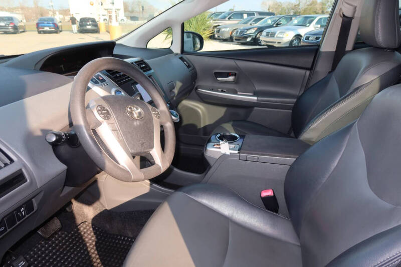 2012 Toyota Prius v