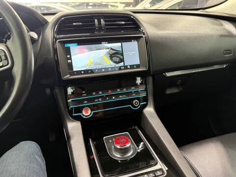 2020 Jaguar F-PACE 25t Premium