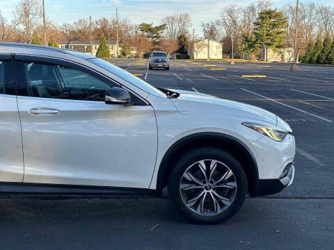 2017 Infiniti QX30