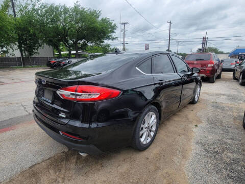 2020 Ford Fusion SE