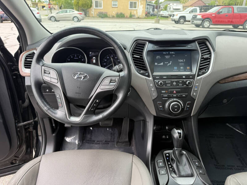 2017 Hyundai Santa Fe SE Ultimate