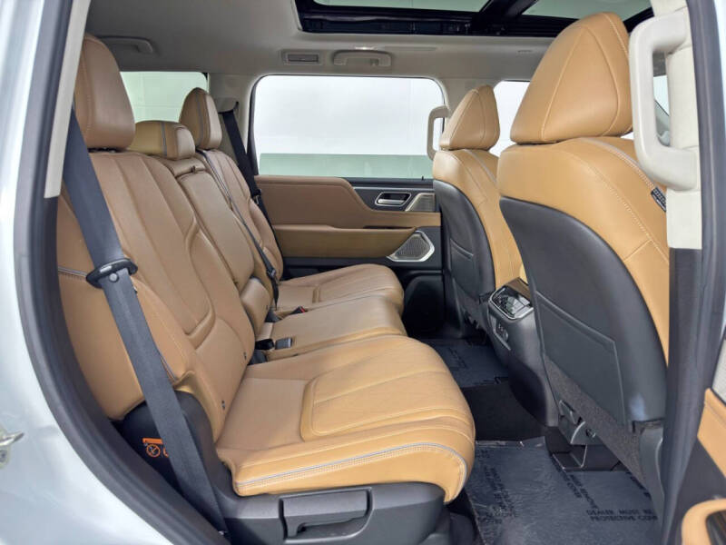 2025 Infiniti QX80 Sensory