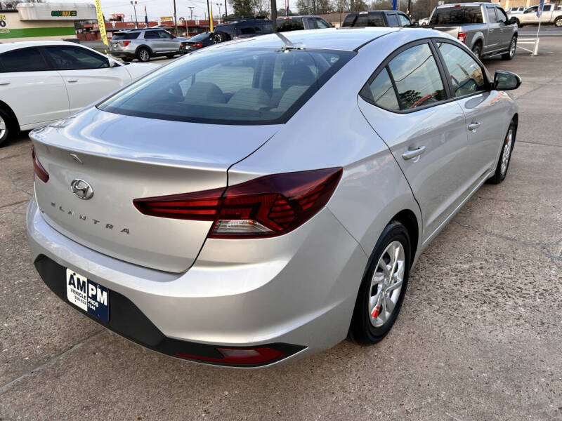 2019 Hyundai Elantra SE
